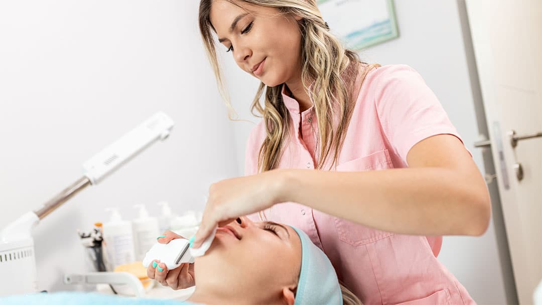 Top Tax Deductions for Estheticians